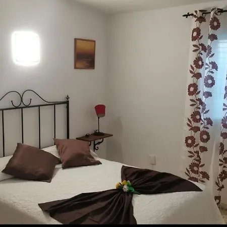 Con Jacuzzi Climatizado, Barbacoa Y Cerca De La Playa Дом отдыха Абадес