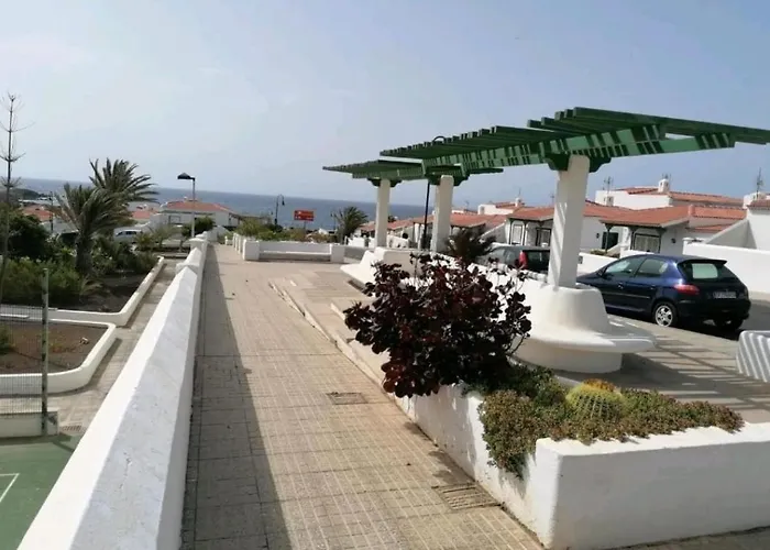 Con Jacuzzi Climatizado, Barbacoa Y Cerca De La Playa Vakantiehuis