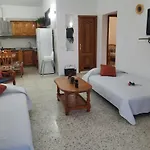 Con Jacuzzi Climatizado, Barbacoa Y Cerca De La Playa Nyaraló