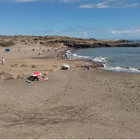 Con Jacuzzi Climatizado, Barbacoa Y Cerca De La Playa Hébergement de vacances