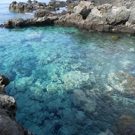 Σπίτι διακοπών Con Jacuzzi Climatizado, Barbacoa Y Cerca De La Playa Abades (Tenerife)